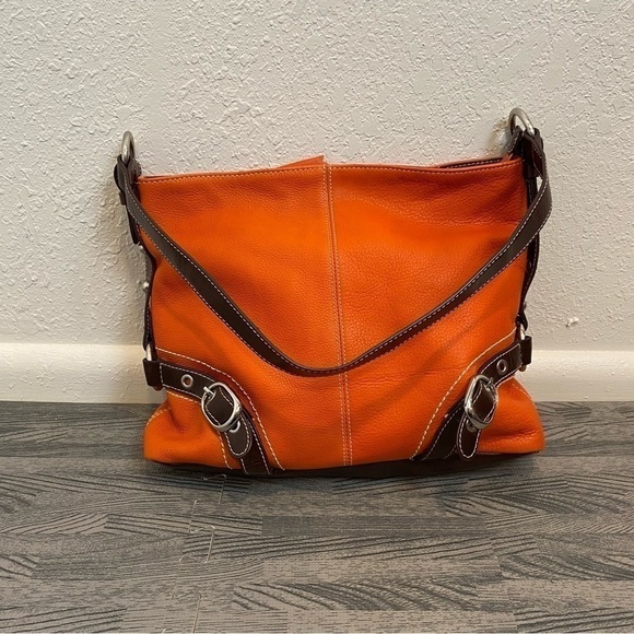 Luce Pebbled Leather Shoulder Style Bag - Picture 1 of 16